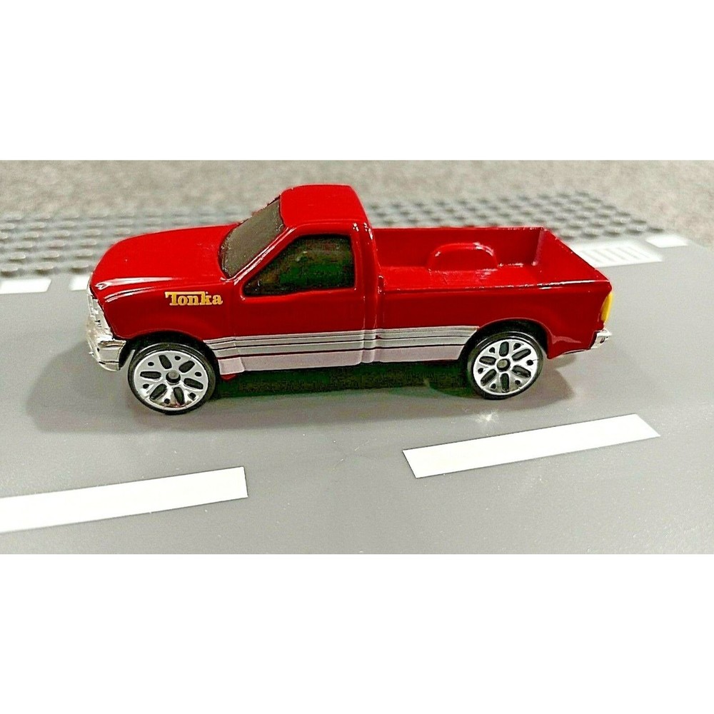 Maisto 2008 Tonka HASBRO Red Ford F-350 Super Duty Pick-Up Truck